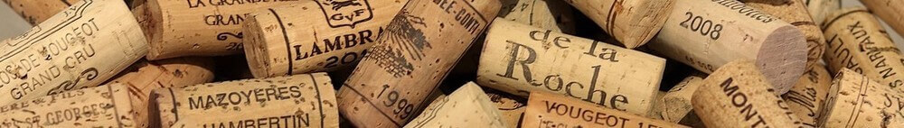 Collection de bouchons de liège d'appellations de Bourgogne chez Sensation Vin Beaune.